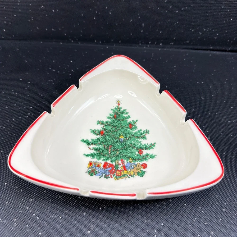 Vintage Christmas Tree Ceramic Triangular Ash tray Red Trim Holiday Decor 7in